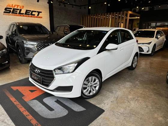 HYUNDAI HB20 1.0 COMFORT PLUS 12V TURBO FLEX 4P MANUAL HYUNDAI HB20 1.0 COMFORT PLUS 12V TURBO FLEX 4P MANUAL